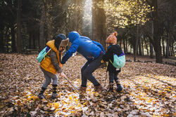 parent-children-playing-forest11