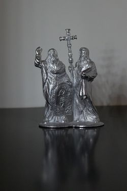 Cínová miniatura Cyril a Metoděj 