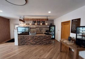 Bistro & Café 27