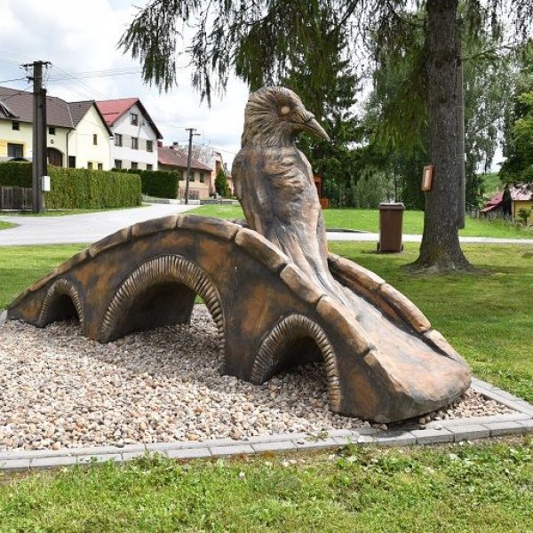 Kavka socha Michala Olšiaka