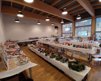 Vánoční prodejní výstava ve Sněžném