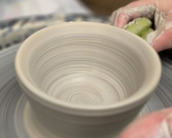 Keramika – volná tvorba a točení na kruhu