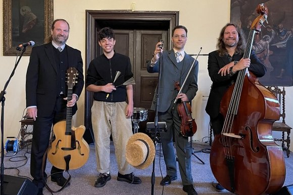 Agentura Na Perutích - Jazzové perutě 80 - hlavní náhled