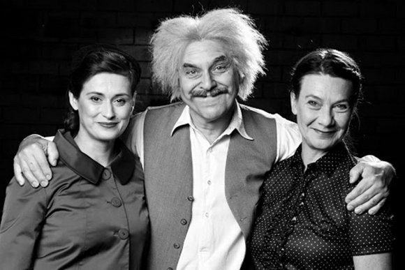 Divadlo v Řeznické - Relativita - hlavní náhled