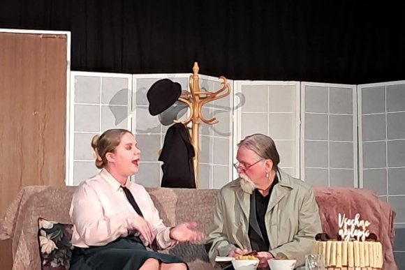 Divadelní hra Prachy - hlavní náhled