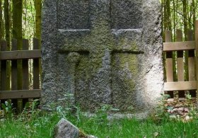 Křížový kámen u Štenice