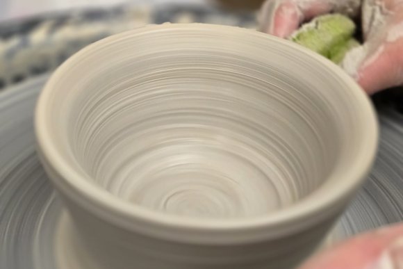 Keramika – volná tvorba a točení na kruhu - hlavní náhled