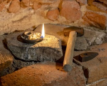 Beseda o historické těžbě v Koroužném