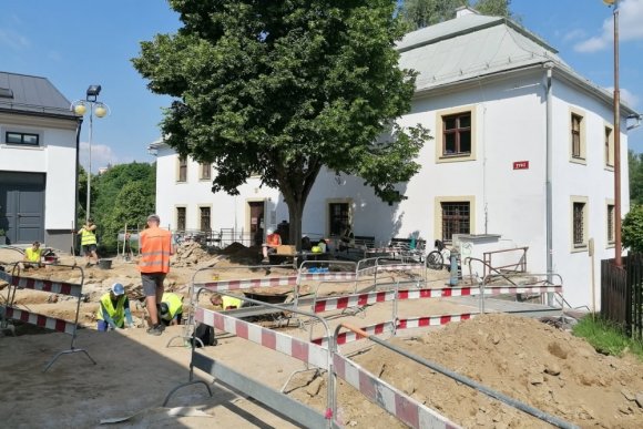 Kostel, tvrz a příkop: archeologie historického centra města - hlavní náhled