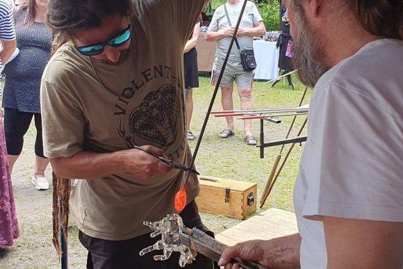 Živá výroba skla na Velkém Dářku - hlavní náhled