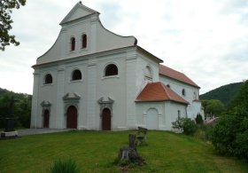 Kostel Nanebevzetí panny Marie v Černvíru