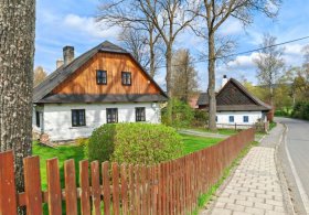 Za jarní krásou Křižánek