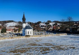 Pomezím Vysočiny za Gočárem i masopustem