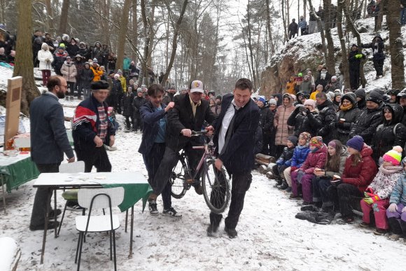 Dědictví aneb kurvahošigutntág - hlavní náhled