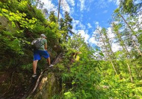 Cesta po řetězech do Trenckovy rokle