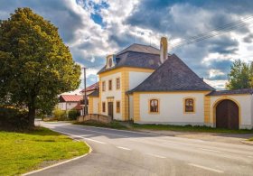 Zájezdní hostinec Ostrov