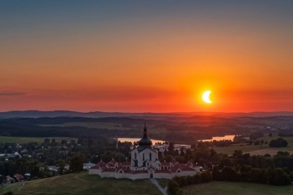 Částečné zatmění Slunce - hlavní náhled