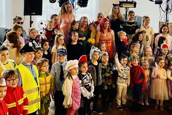 Dětský karneval v Radešínské Svratce - hlavní náhled