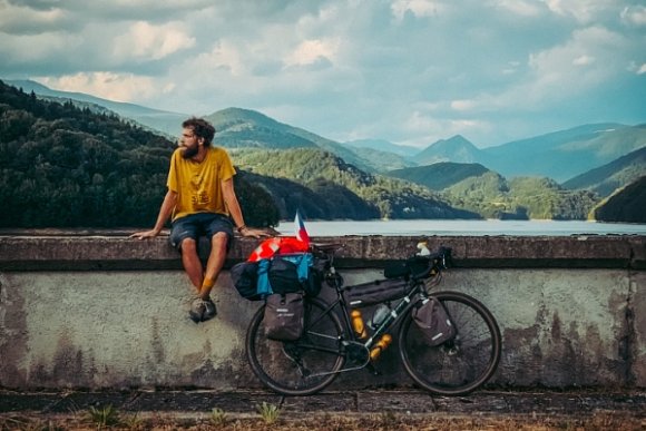 Na kole ze Žďáru do Ázerbájdžánu - hlavní náhled