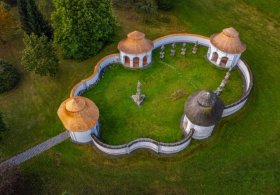 Santiniho Dolní hřbitov opět září