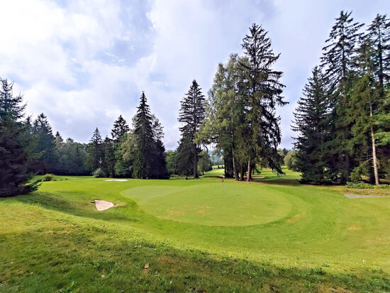 Čl&aacute;nek Svratka golfove hriste1