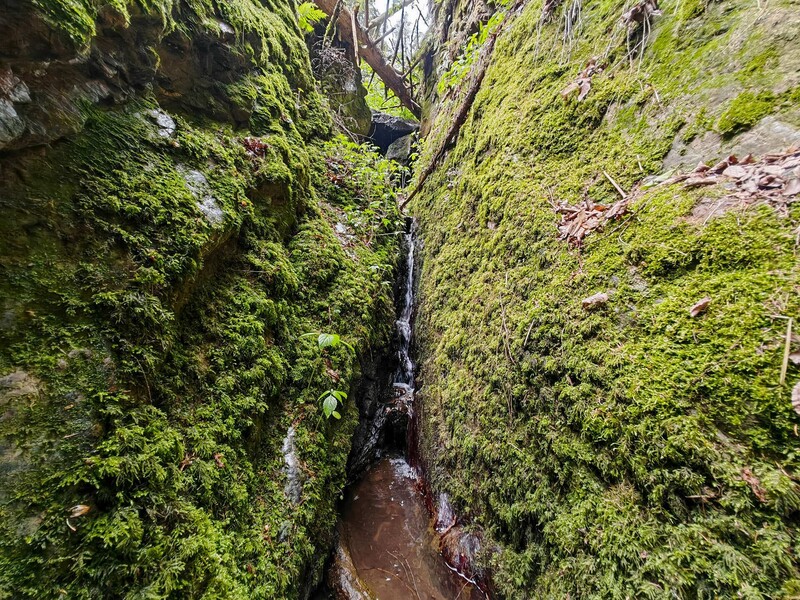 Skály nad Bobrůvkou 2