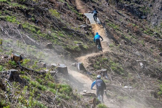 proc navstivit vir 18